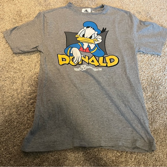 Donald Duck Graphic T-shirt - Picture 1 of 4